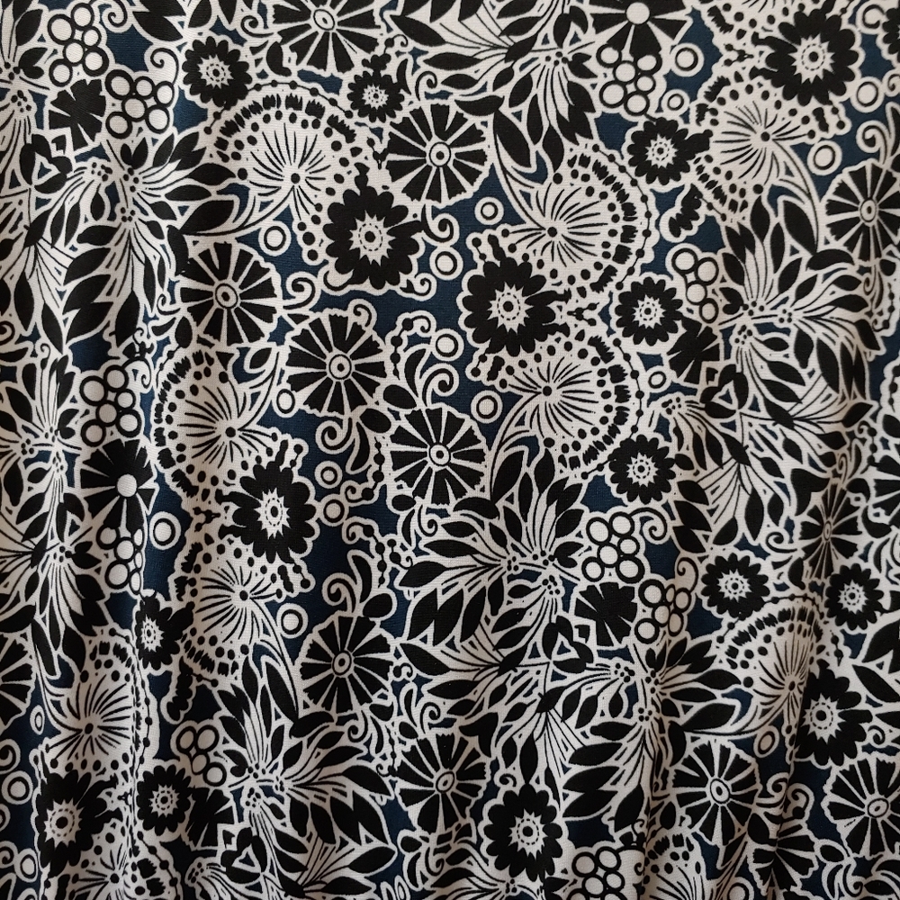 NY Collection Faux Wrap Dress with Knot Detail - Picture 7 of 7